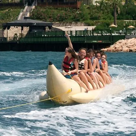 Adrina Beach Semesteranläggning (resort) *